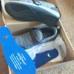 size 8.5 Women's Diabetic Orthotic medical velcro strap slip on OrthoFeet